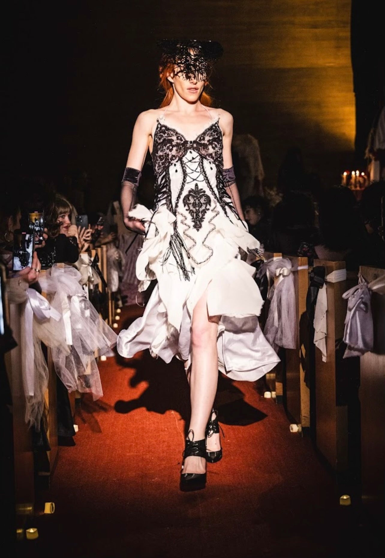 black and white gown sizes 2-6