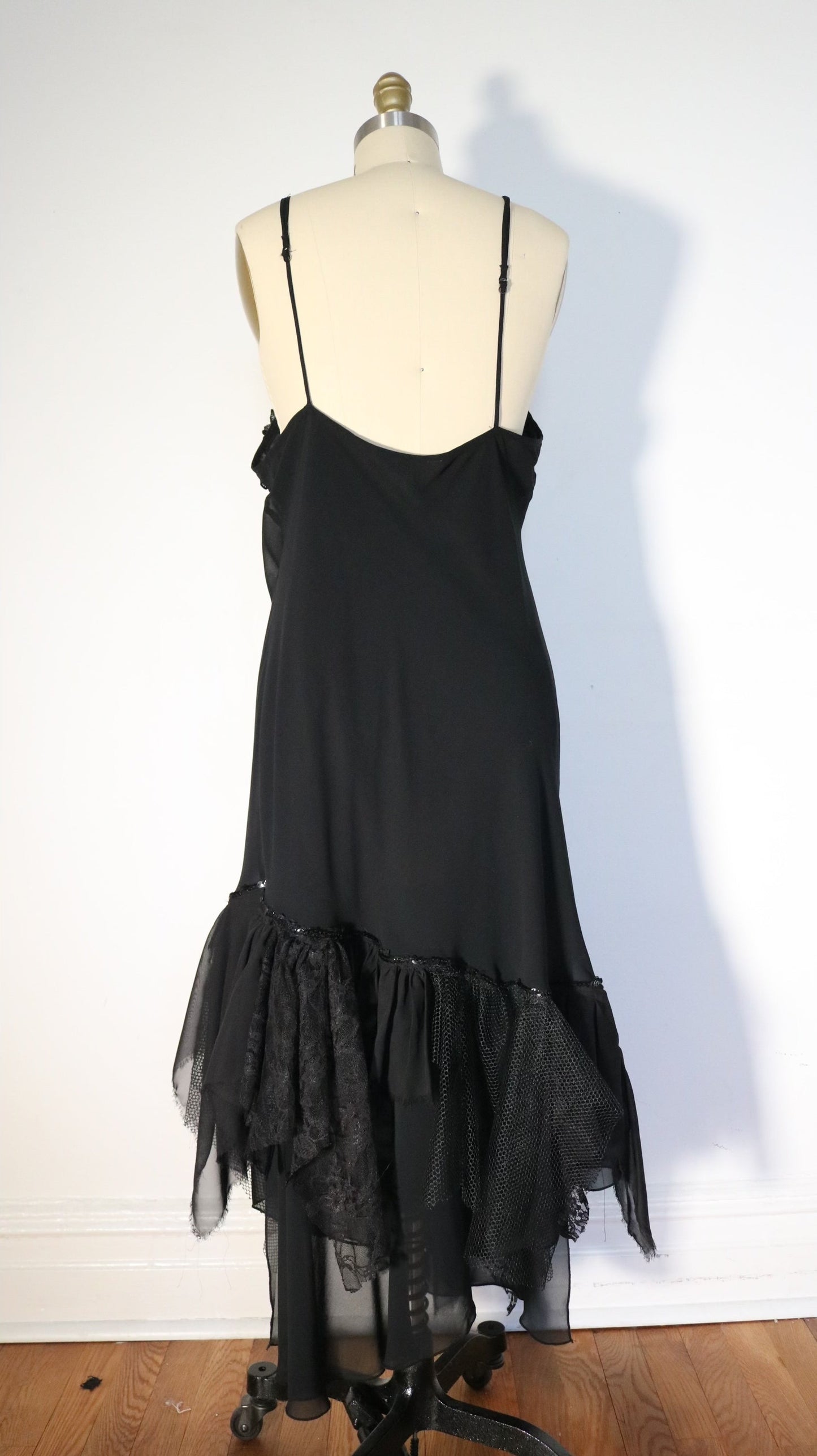 black chain gown medium