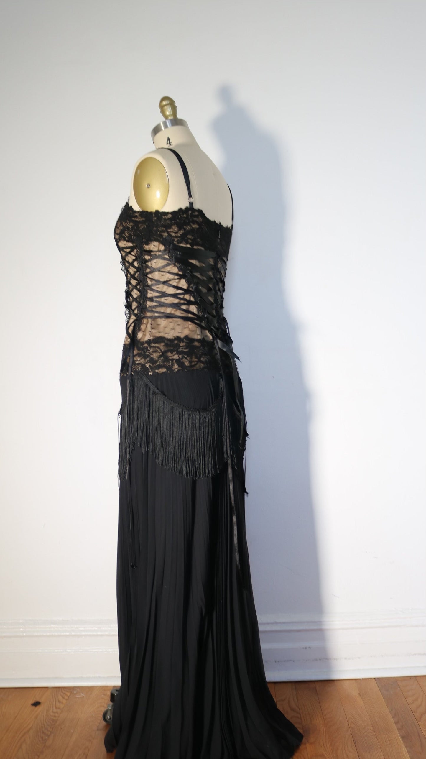 black/gold gown medium (6)
